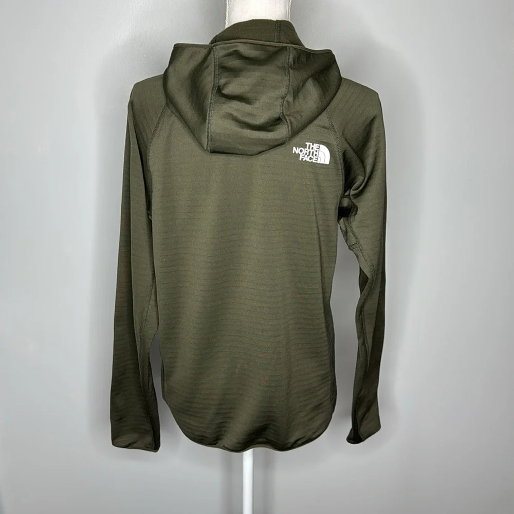 The North Face hoodie size small
